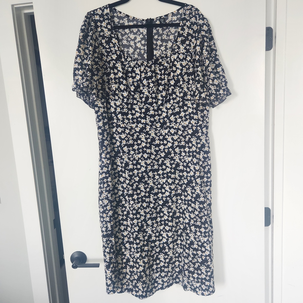 SHEIN Black and White Floral Midi Dress